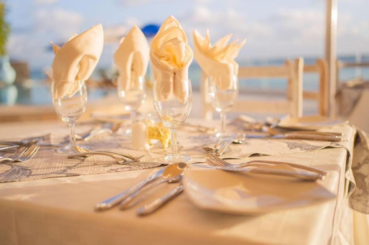 Gold Beach Resort Flic en Flac Екстер'єр фото