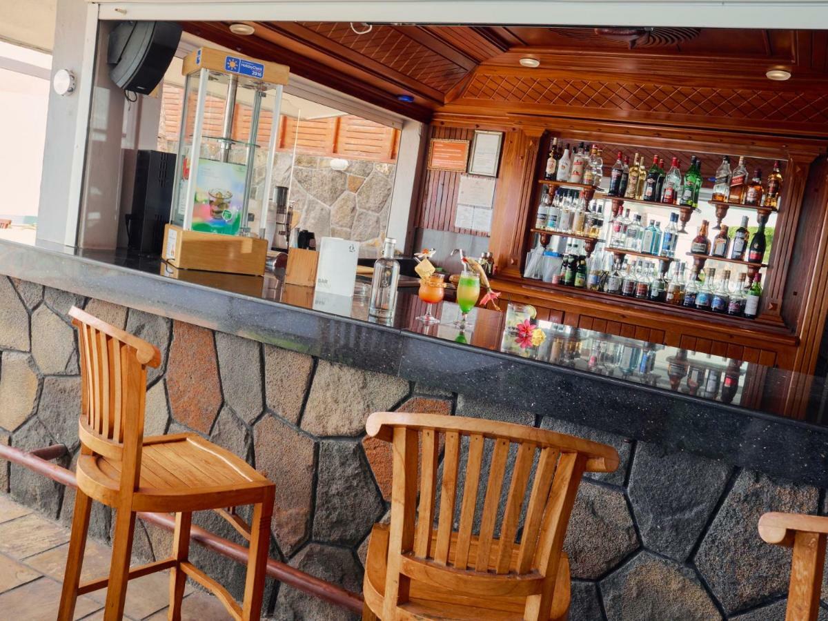 Gold Beach Resort Flic en Flac Екстер'єр фото