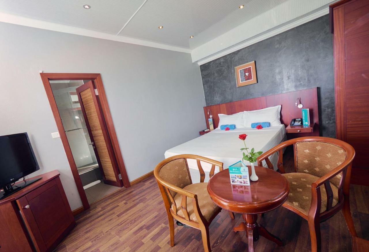 Gold Beach Resort Flic en Flac Екстер'єр фото