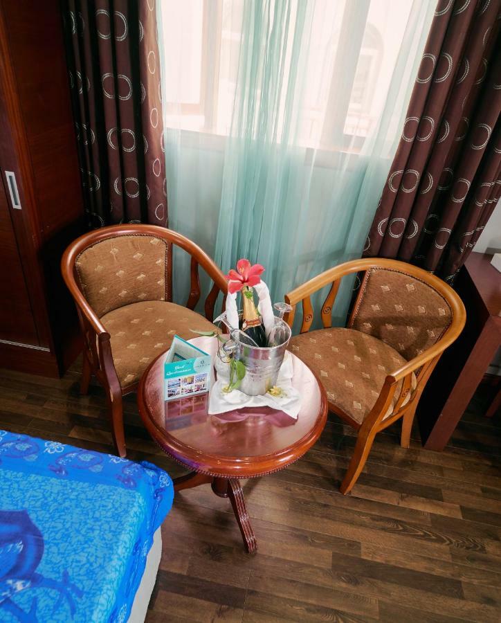Gold Beach Resort Flic en Flac Екстер'єр фото