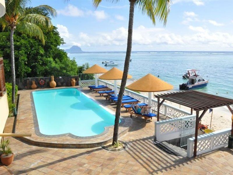 Gold Beach Resort Flic en Flac Екстер'єр фото